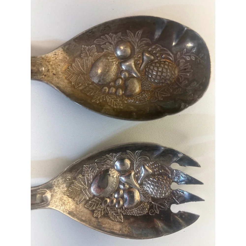Vintage Leonard Silverplate Italy Salad Serving Set Embossed Fruit Shell Handle